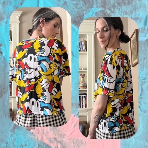 🍭 3/$20 (teens) • Disney characters print short sleeved top - Picture 2 of 10